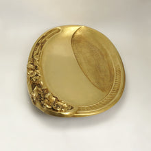 Load image into Gallery viewer, Antique French Signed Bronze Figural Vide-Poche Trinket Dish, Jewelry or Receiving Card Tray