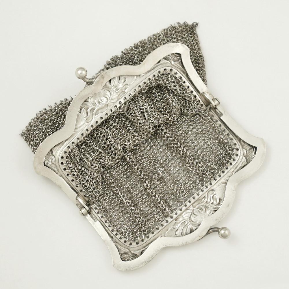 Antique Victorian Silver Chainmail Coin Purse with Kiss Clasp