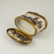 Load image into Gallery viewer, Meissen porcelain German snuff box double lids