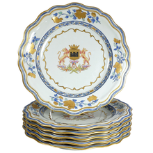 Load image into Gallery viewer, French Samson Chinese Export Style Armorial Porcelain Plates
