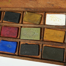 Load image into Gallery viewer, Antique French Watercolor Aquarelle Painting Artist&#39;s Box Bourgeois Aîné Paris
