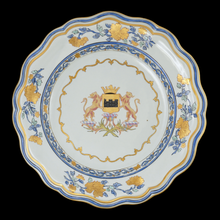 Load image into Gallery viewer, French Samson Chinese Export Style Armorial Porcelain Plates
