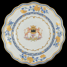Load image into Gallery viewer, French Samson Chinese Export Style Armorial Porcelain Plates
