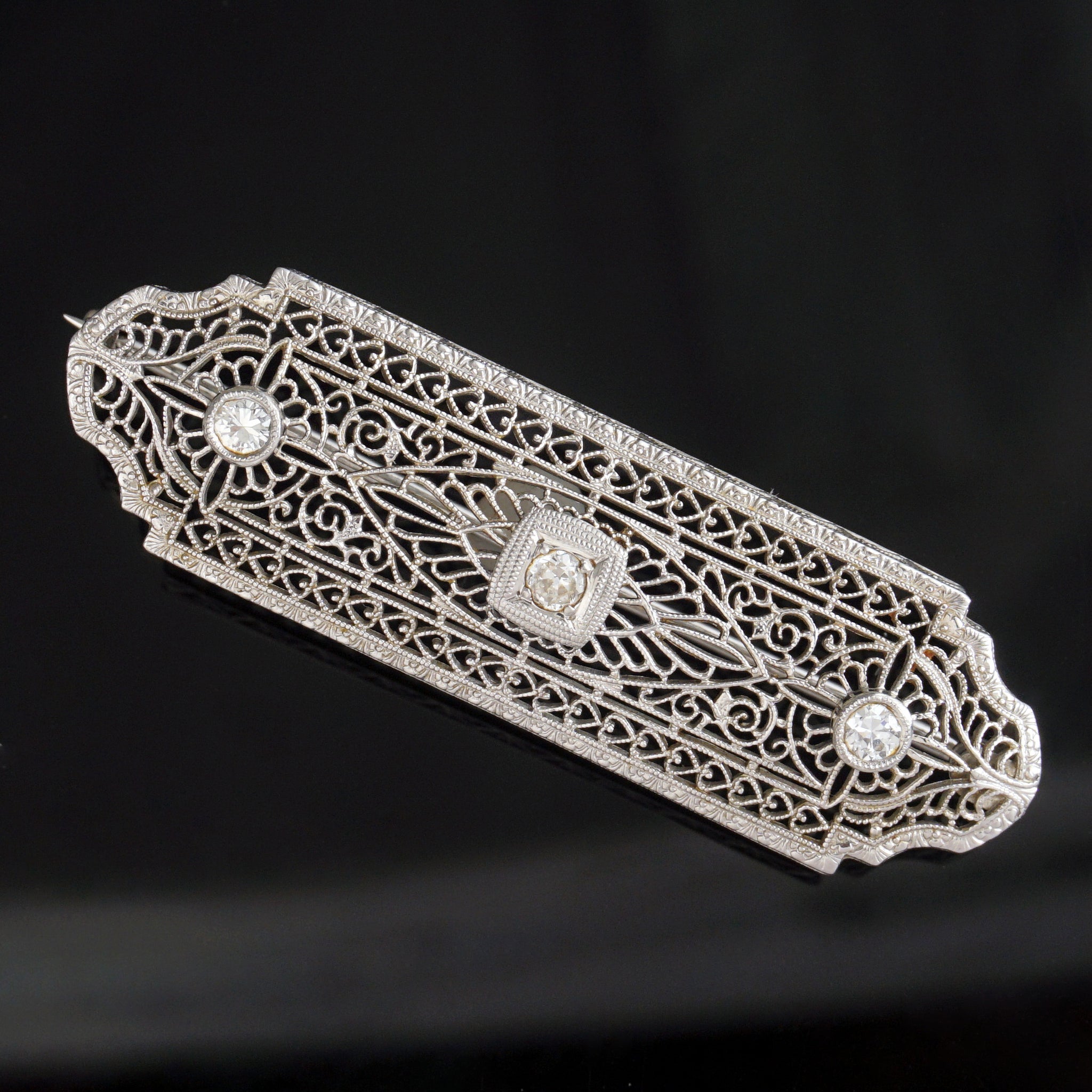 Art Deco Platinum & 14k White Gold Diamond Filigree Brooch Pin – The  Antique Boutique