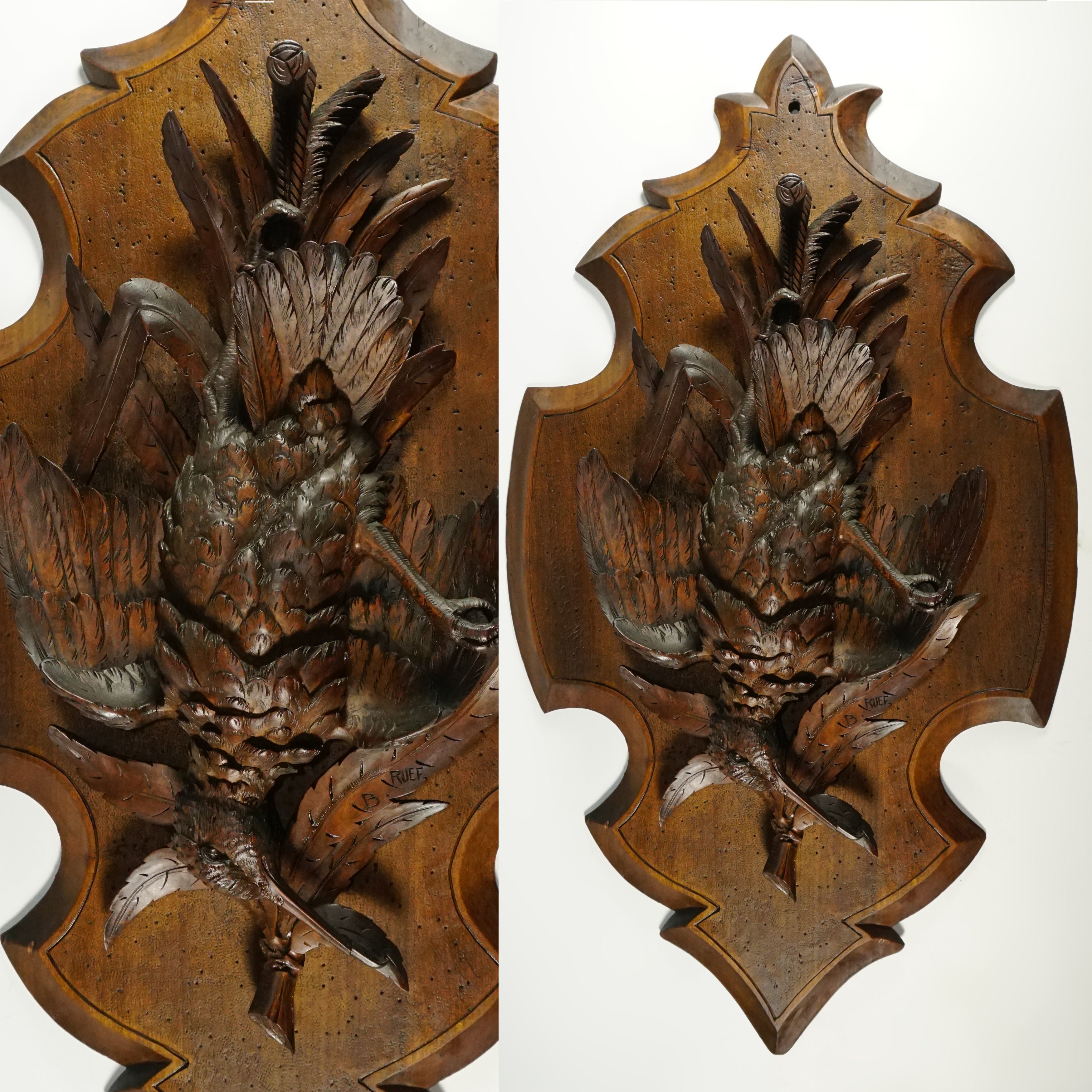 SWISS CARVINGS ブラックフォレストのアート 1820-1940 Amazon.com: Swiss Carvings: The Art of the 'Black Forest
