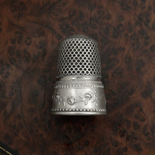 Load image into Gallery viewer, Vintage French .800 Silver Sewing Thimble, Love Birds &amp; Roses
